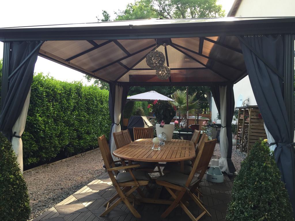 L'Orangerie Bed & Breakfast Bellerive sur Allier Bagian luar foto