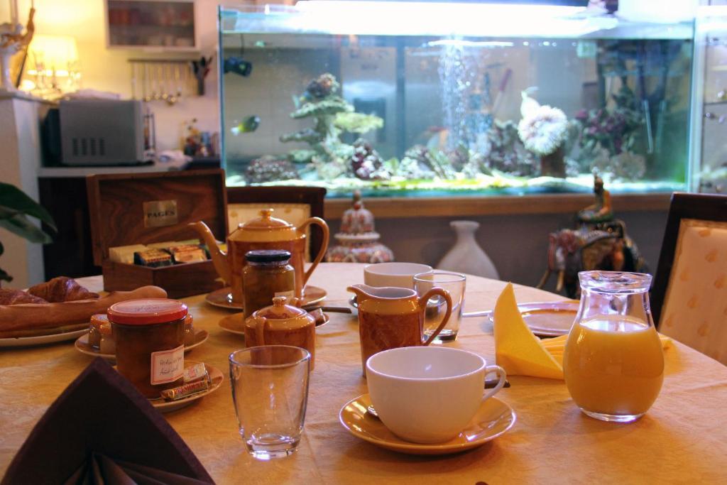 L'Orangerie Bed & Breakfast Bellerive sur Allier Bagian luar foto