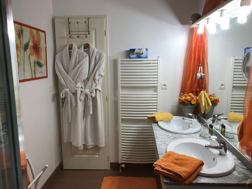 L'Orangerie Bed & Breakfast Bellerive sur Allier Bagian luar foto