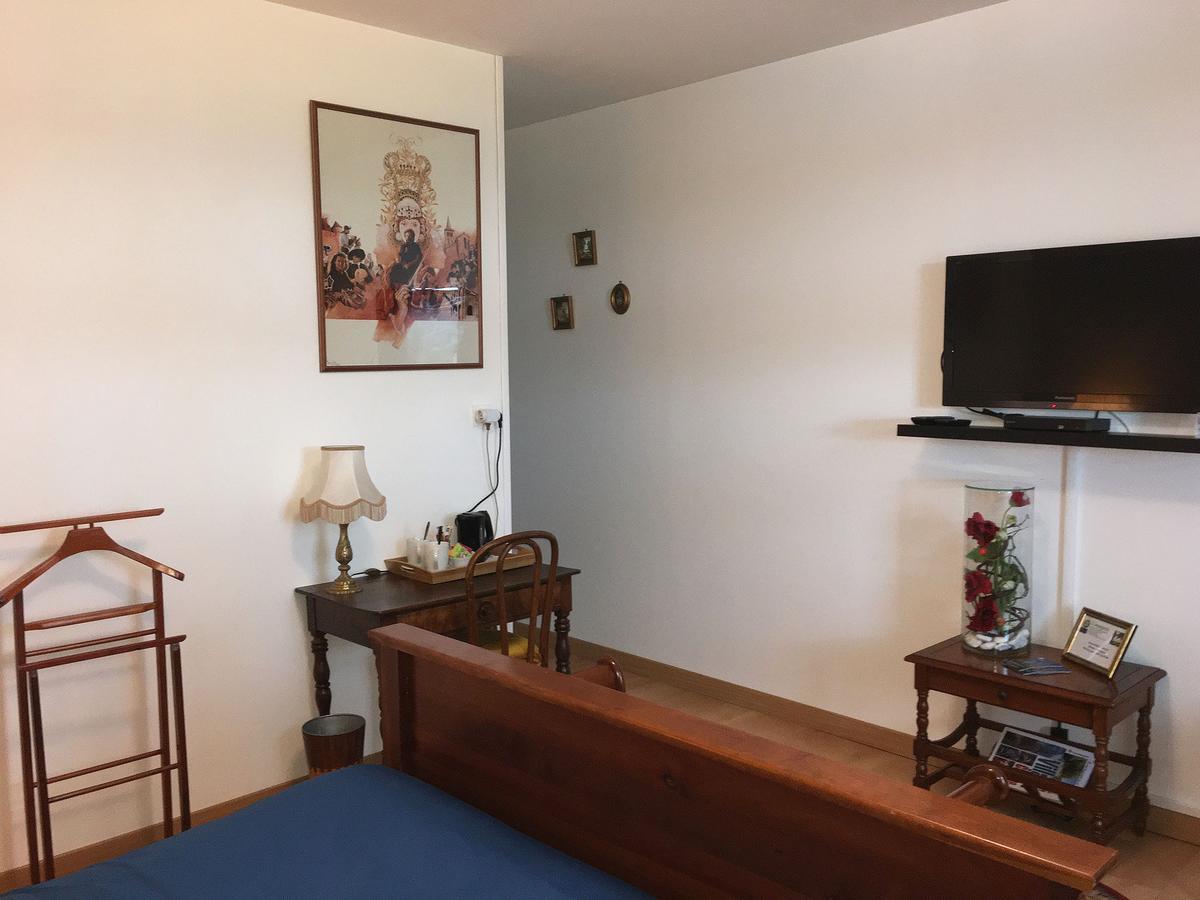 L'Orangerie Bed & Breakfast Bellerive sur Allier Bagian luar foto
